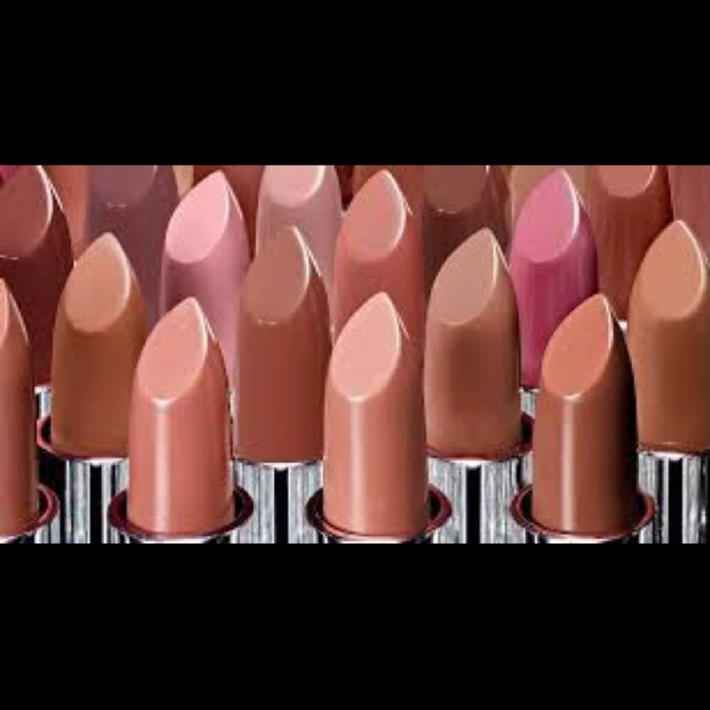 ISO Jaclyn hill lipsticks!!